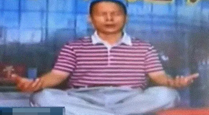 校长强迫小学生用打坐代替午睡 自称已练20年