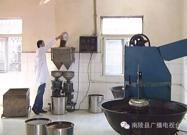 南陵传统文化之小磨麻油