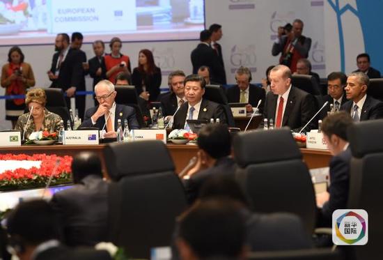 （习近平出席二十国集团领导人第十次峰会第一阶段会议，新华社记者李学仁摄）