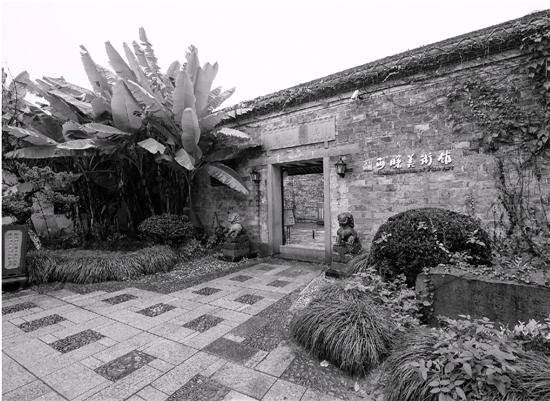 原先是鲍翅馆的杨宅，今年变身海曙美术馆。