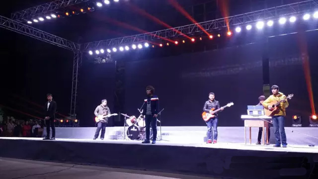 博文中学篝火晚会